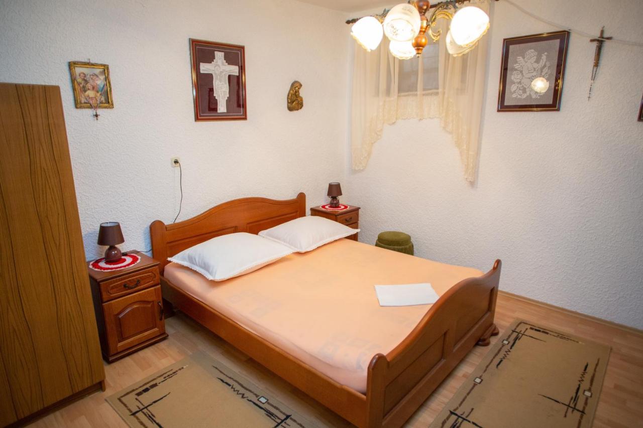 Apartments By The Sea Metajna, Pag - 6522 Zubovići Eksteriør bilde