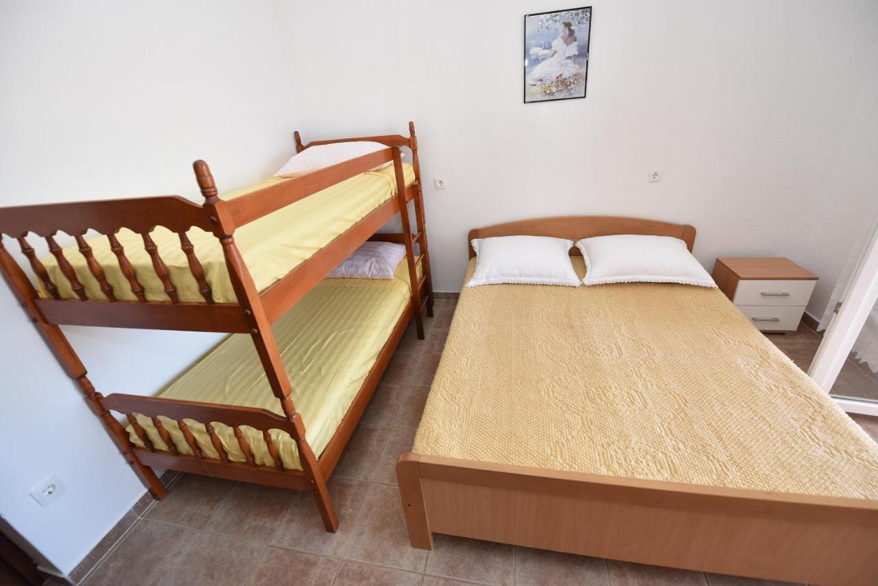 Apartments By The Sea Metajna, Pag - 6522 Zubovići Eksteriør bilde