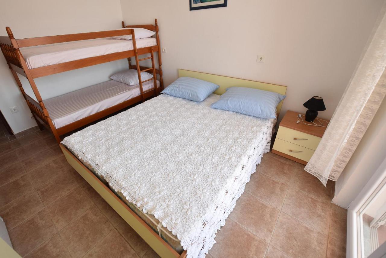 Apartments By The Sea Metajna, Pag - 6522 Zubovići Eksteriør bilde