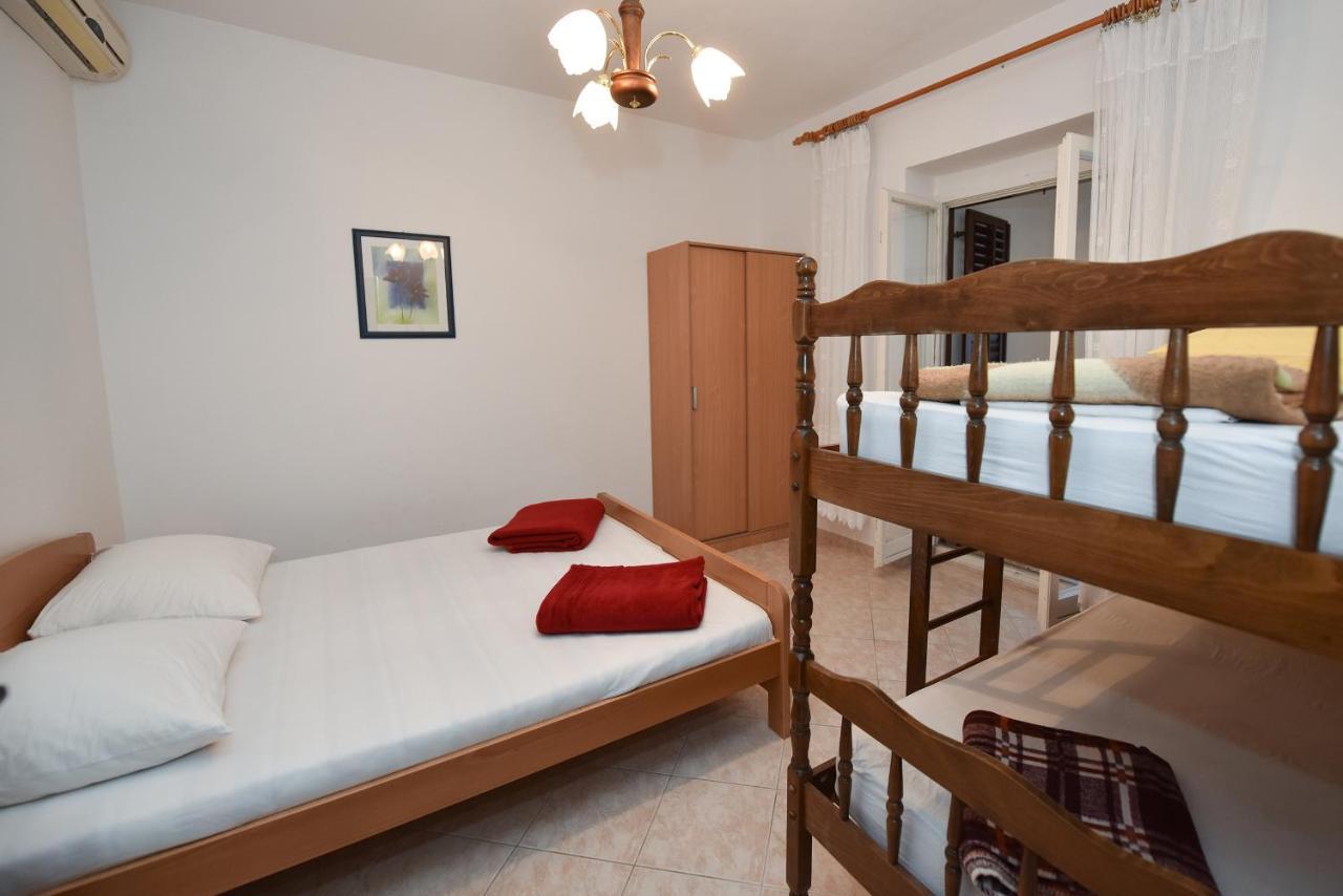 Apartments By The Sea Metajna, Pag - 6522 Zubovići Eksteriør bilde